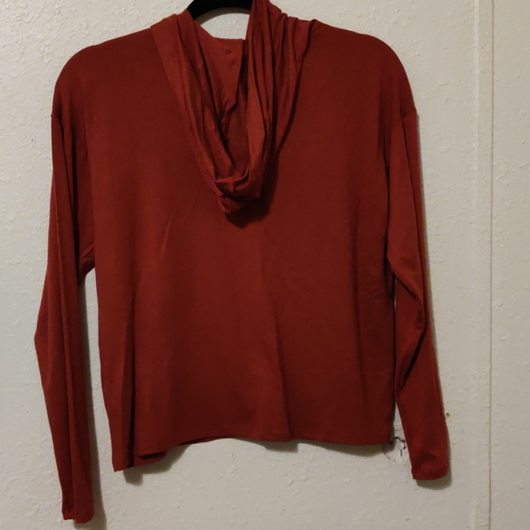 Long-sleeved tee - Picture 2 of 3